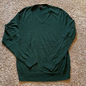 Banana Republic Deep Green V-Neck Sweater, Size L